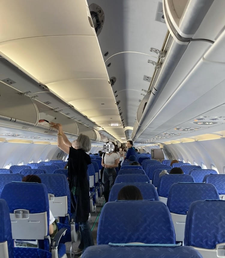 日本から韓国 飛行機 いくら