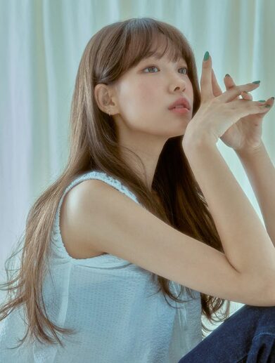 手植えフルウィッグ） シースルーバング ルーズカール