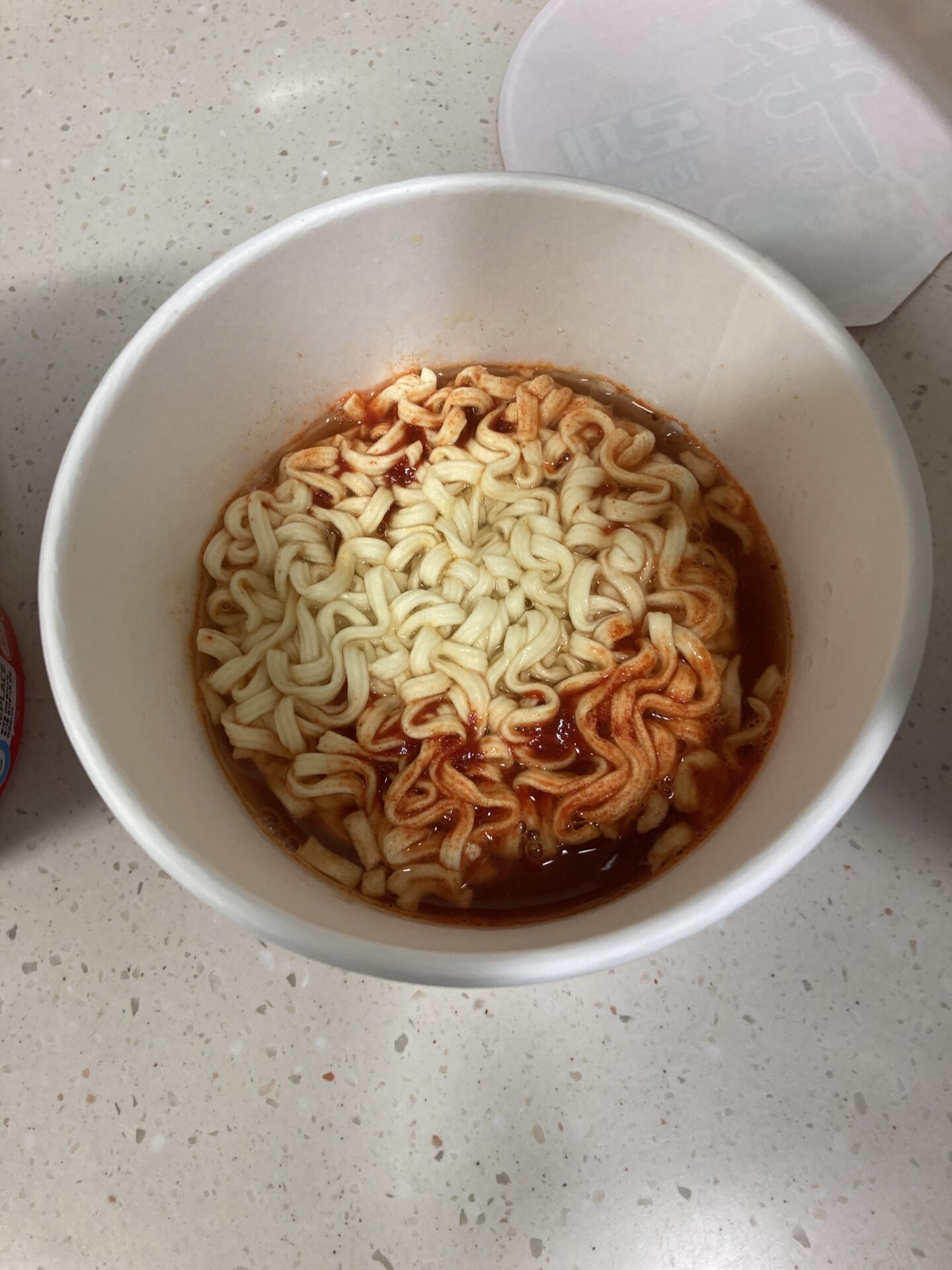 辛ラーメン ロゼ カップの作り方
