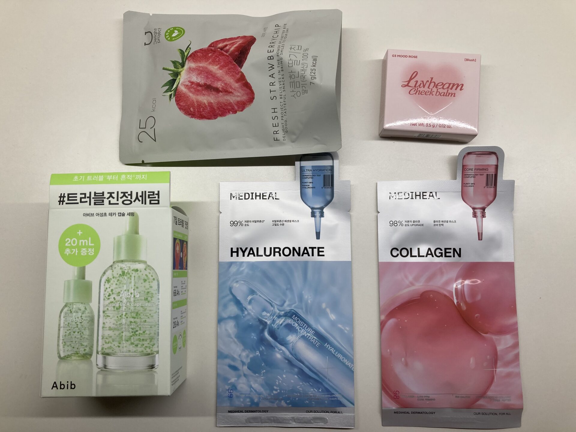 オリーブヤングで購入した韓国のスキンケア用品・コスメ・お菓子